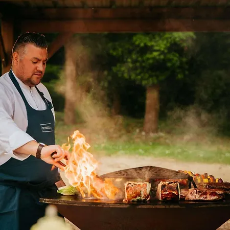 Novotel Domaine De - Paris Val-d'oise 호텔